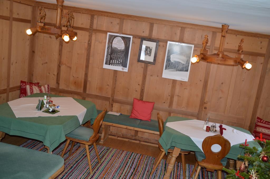 Pension Kirchbrugger Telfes im Stubai Buitenkant foto