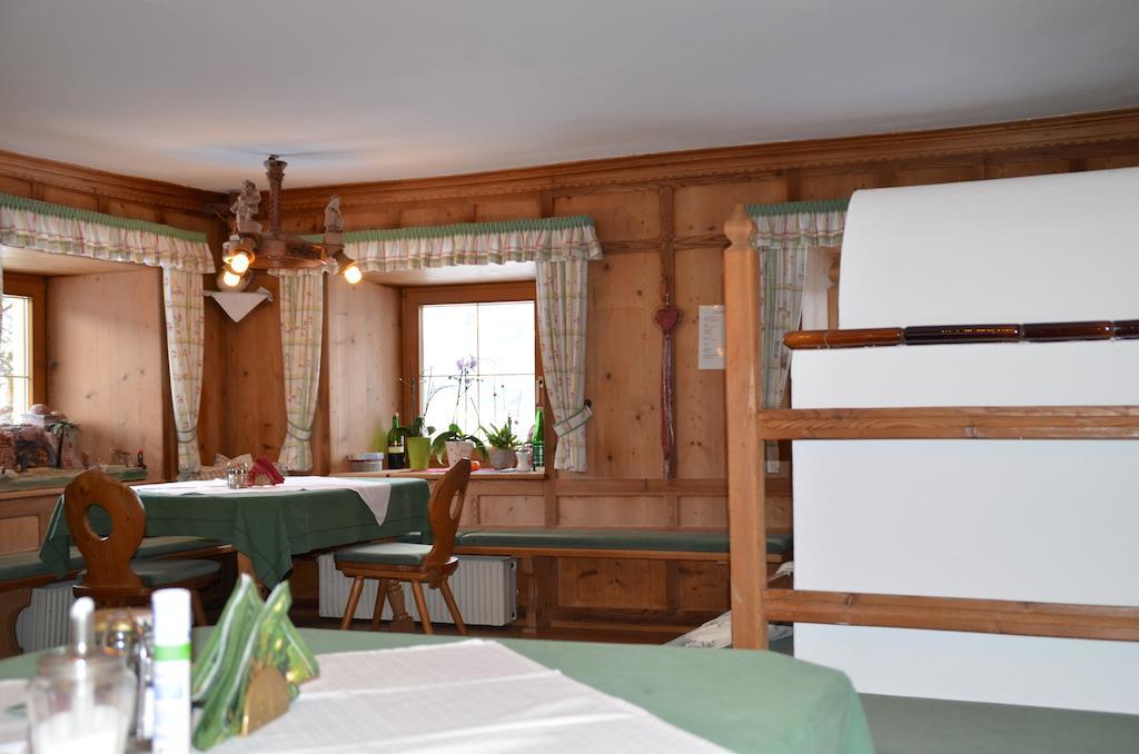 Pension Kirchbrugger Telfes im Stubai Buitenkant foto