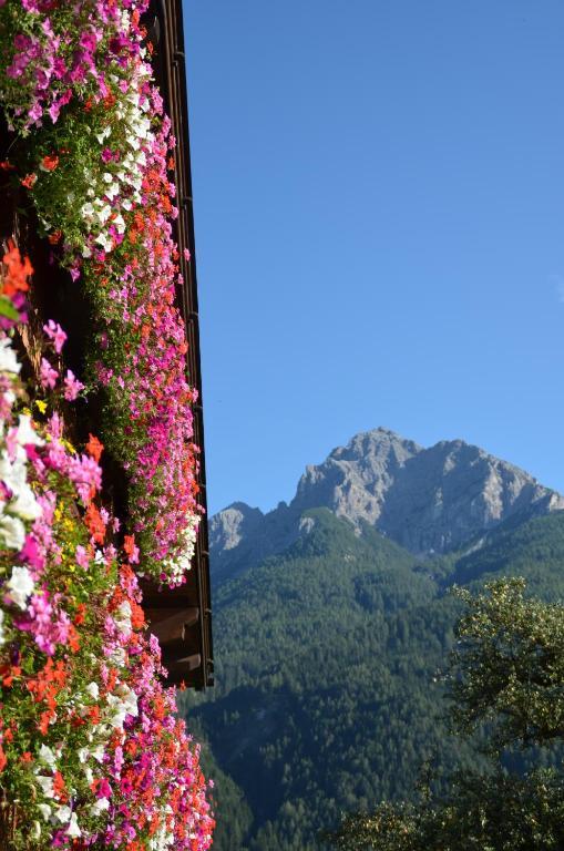 Pension Kirchbrugger Telfes im Stubai Buitenkant foto